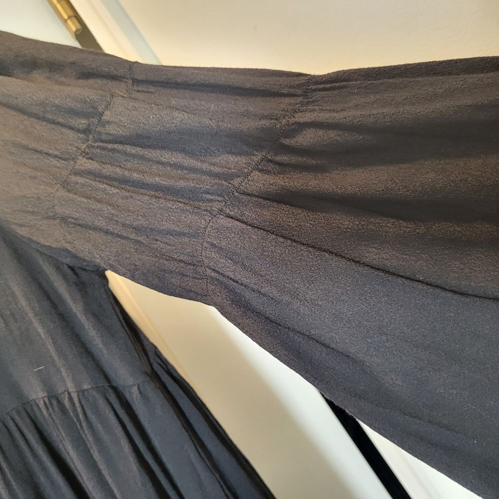 Current Mood Witchy Black Ruffle Neckline Top - Picture 2 of 6